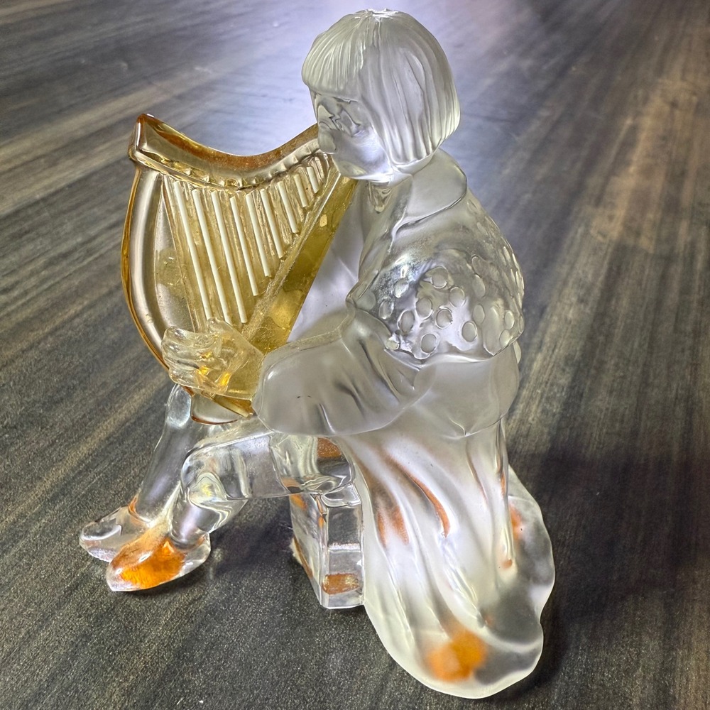 SAINT LOUIS Clear Crystal Harpist Figurine Harp Vintage Art‎ Sculpture